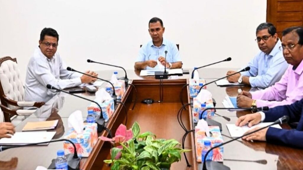 PM Directs Coordinated Efforts to Prevent Pollution in Gulshan, Dhanmondi, and Niketan Lakes